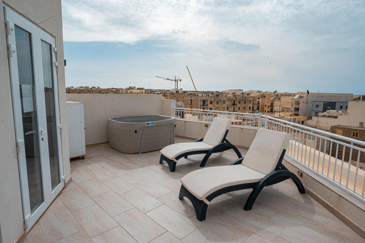 The Willows Penthouses With Jacuzzi Ghajn il-Kbira  Bagian luar foto